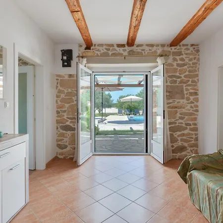 Haus Zdravko In - Haus Fuer 4 Personen Hébergement de vacances