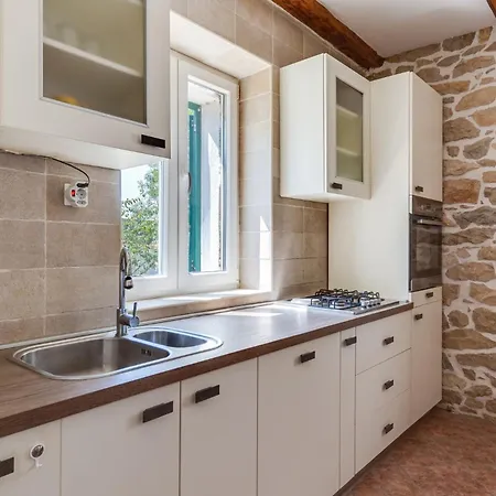 Haus Zdravko In - Haus Fuer 4 Personen