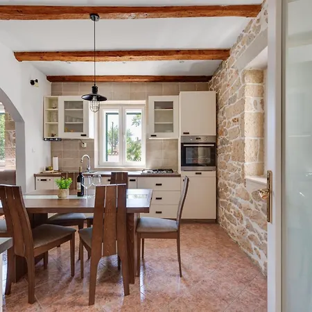 Haus Zdravko In - Haus Fuer 4 Personen *